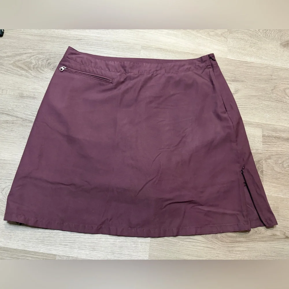 Patagonia Women’s Burgundy Skorts Size 8 - Picture 1 of 8